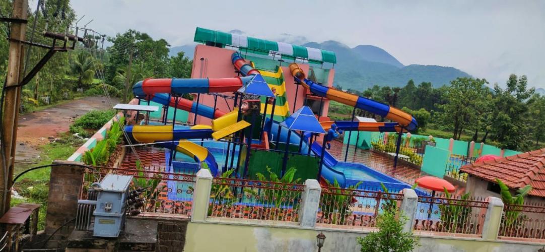 Siriki Resorts Srungavarapukota Exterior foto
