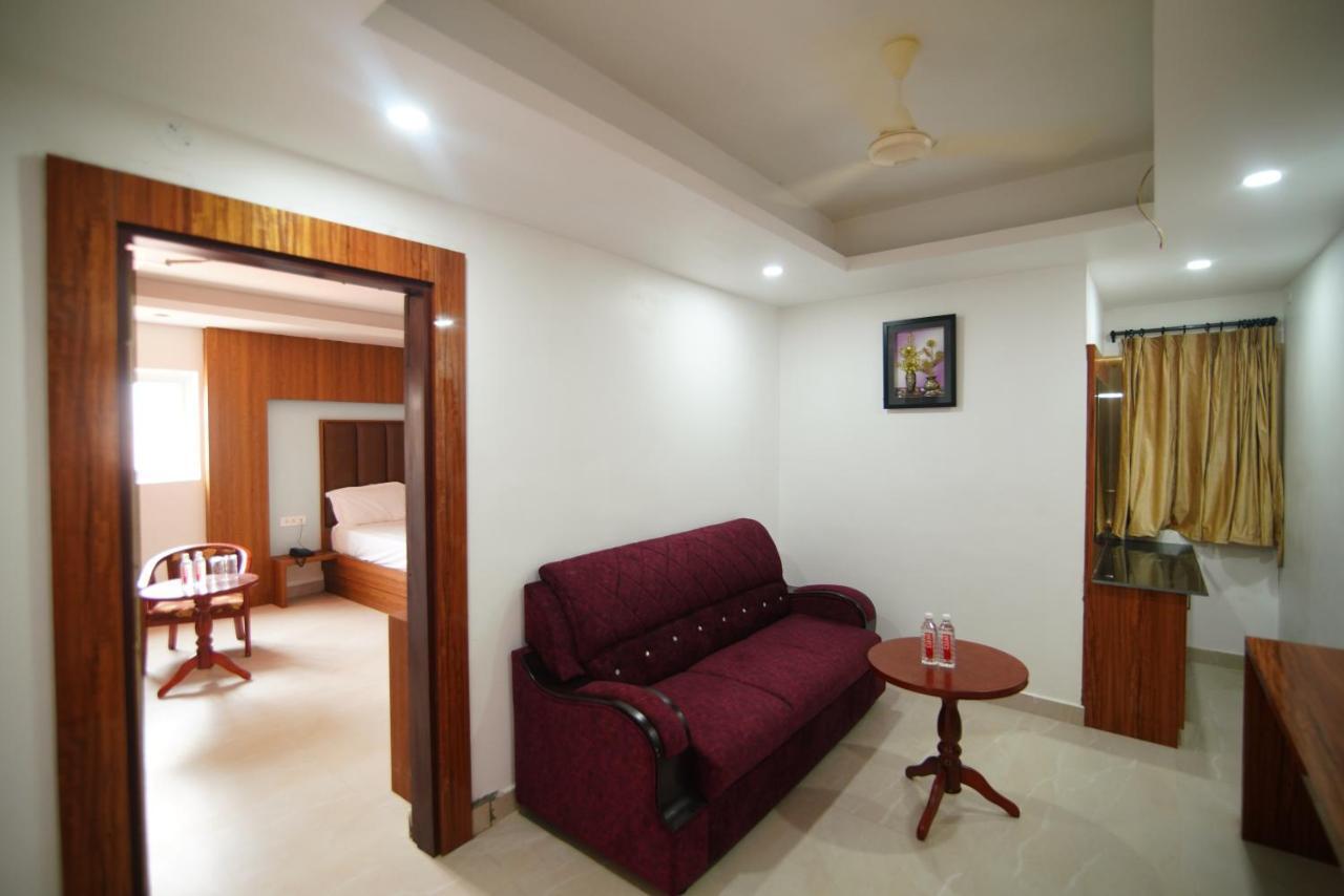 Siriki Resorts Srungavarapukota Exterior foto