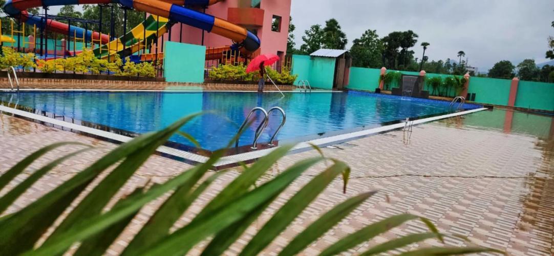 Siriki Resorts Srungavarapukota Exterior foto